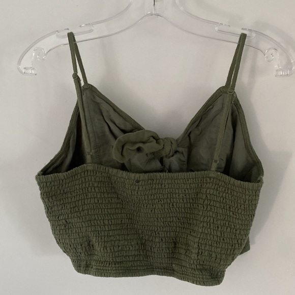 AERIE tie front cami crop knit smocked olive green cotton linen-look - Picture 3 of 3